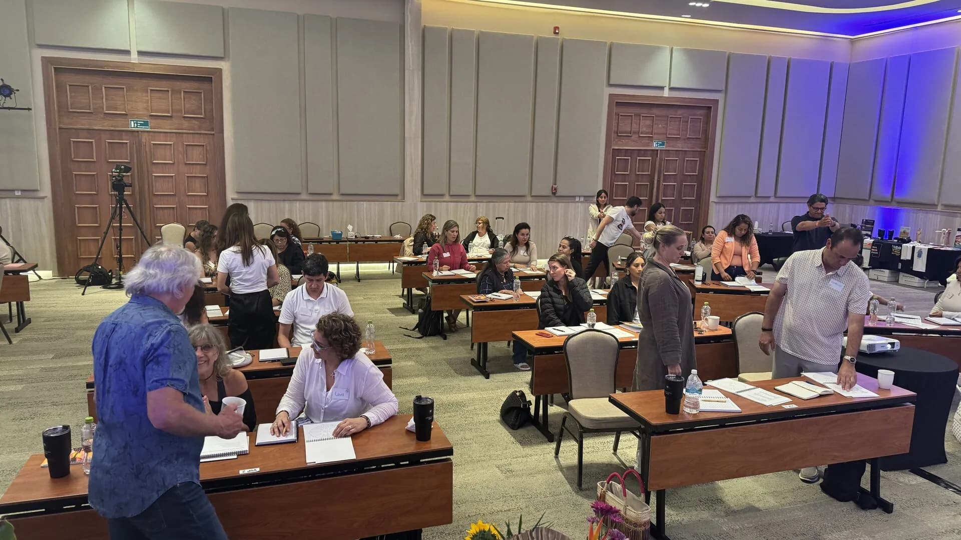 Veturián Arana guiando una sesión práctica del Método SAAMA®: aplicación directa del método estructurado.